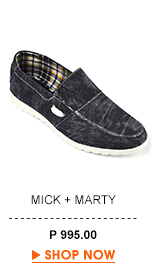 Max Slip On Sneakers